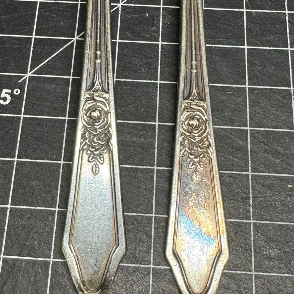 Vtg R.C. Co. Silverplate Dinner Forks Rose Pattern Sectional Set of 2 Flatware
